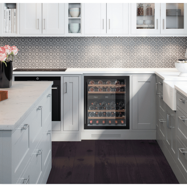 Cava de vino mQuvée WCD60AB-700